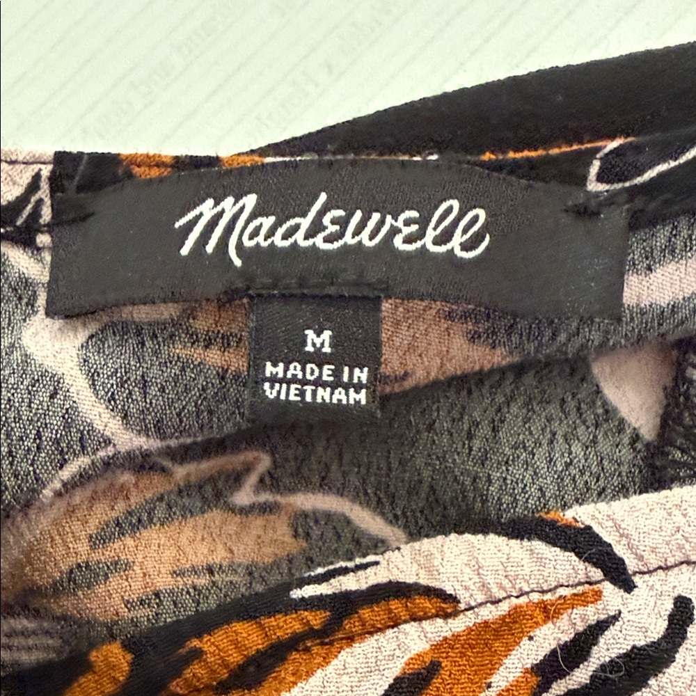 Madewell Black Floral Blouse Women’s M Drapey Viscose Top Short‎ Sleeve - Picture 9 of 12